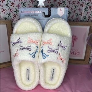 Aeropostale Bow Slippers, large
